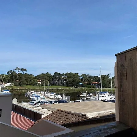 Sur Le Port De Apartment